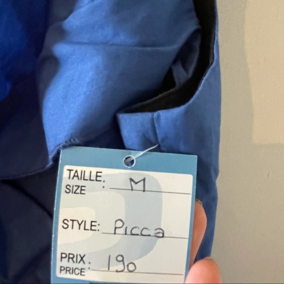 Blue Rose Dinh Ba sleeveless top Sz M NWT - Picture 4 of 6